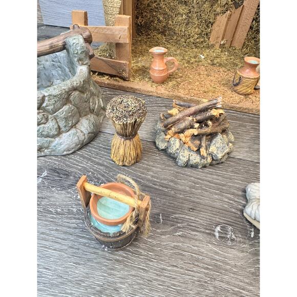 GRANDEUR NOEL 14 pc Porcelain NATIVITY ACCESSORIES SET & WOOD CRECHE Christmas - Picture 5 of 16